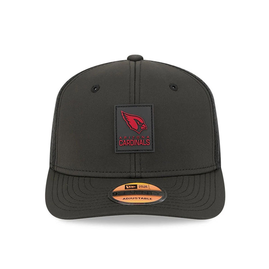 This is a Arizona Cardinals NFL Sideline 2025 Black 9SEVENTY Trucker Stretch Snap Adjustable Cap 3