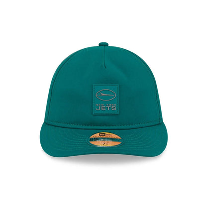 This is a New York Jets NFL Sideline 2025 Green Retro Crown 59FIFTY Fitted Cap 2