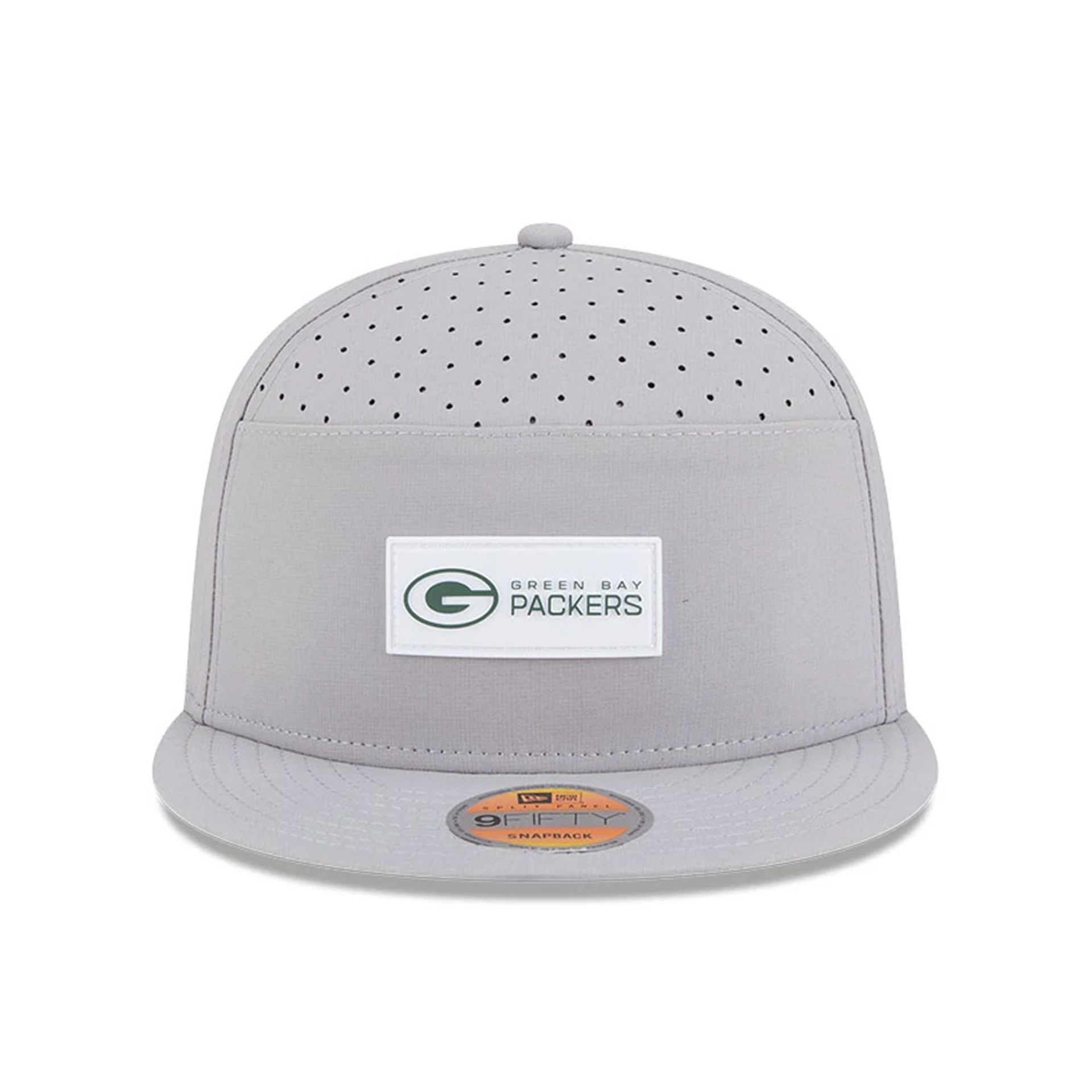 This is a Green Bay Packers NFL Sideline 2025 Grey 9FIFTY Split Panel Snapback Adjustable Cap 2