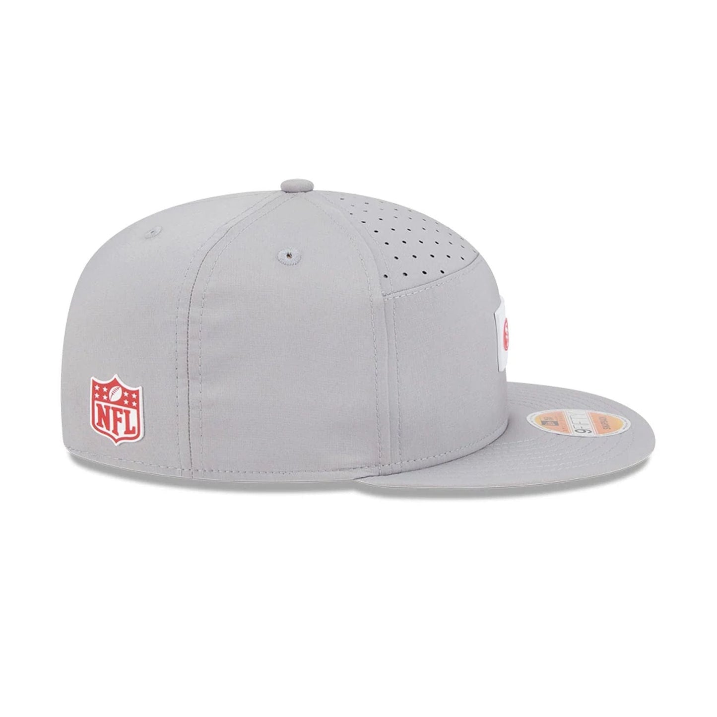 This is a San Francisco 49ers NFL Sideline 2025 Grey 9FIFTY Split Panel Snapback Adjustable Cap 4