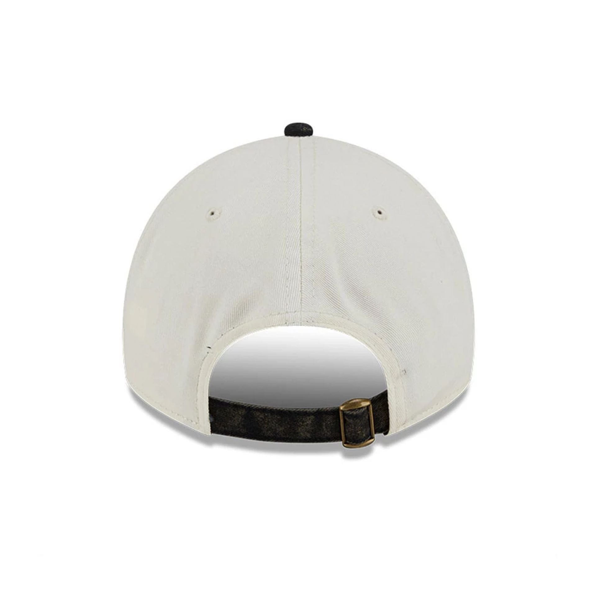 This is a Chicago Bulls Pastel White 9TWENTY A-Frame Adjustable Cap 6