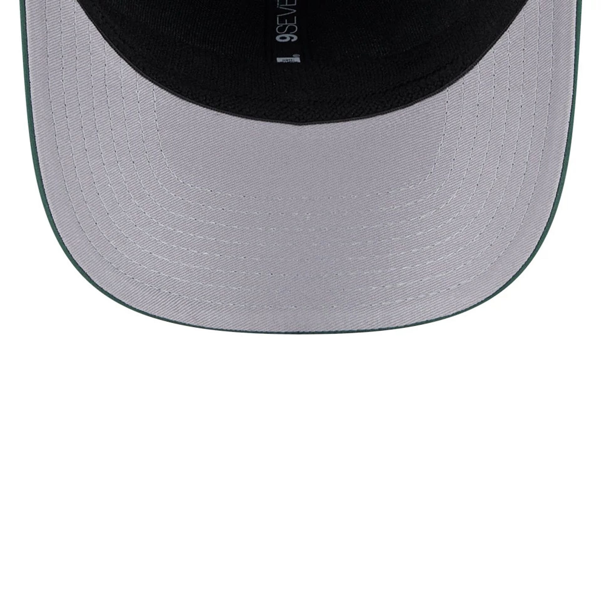 This is a Green Bay Packers NFL Coach Dark Green 9SEVENTY Stretch Snap Adjustable Cap 2