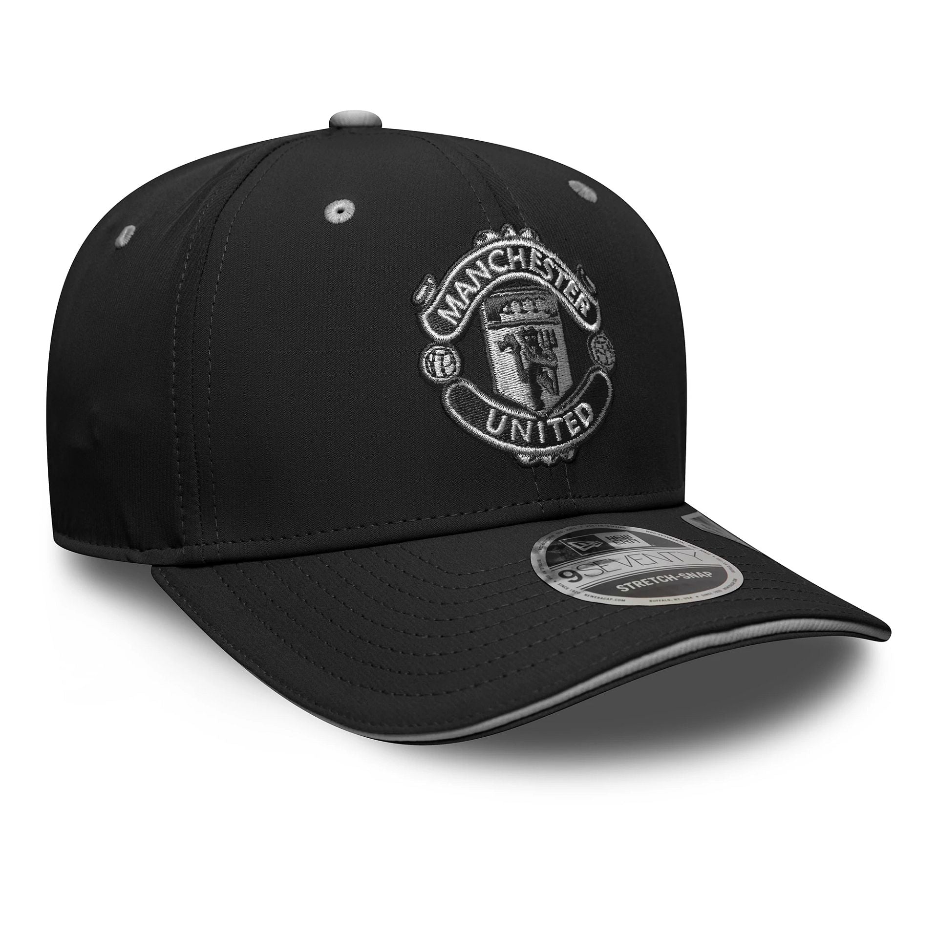 This is a Manchester United FC Recycled Black 9SEVENTY Stretch Snap Adjustable Cap 3