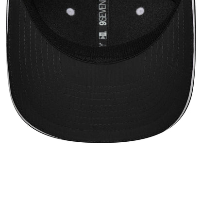 This is a Manchester United FC Recycled Black 9SEVENTY Stretch Snap Adjustable Cap 4