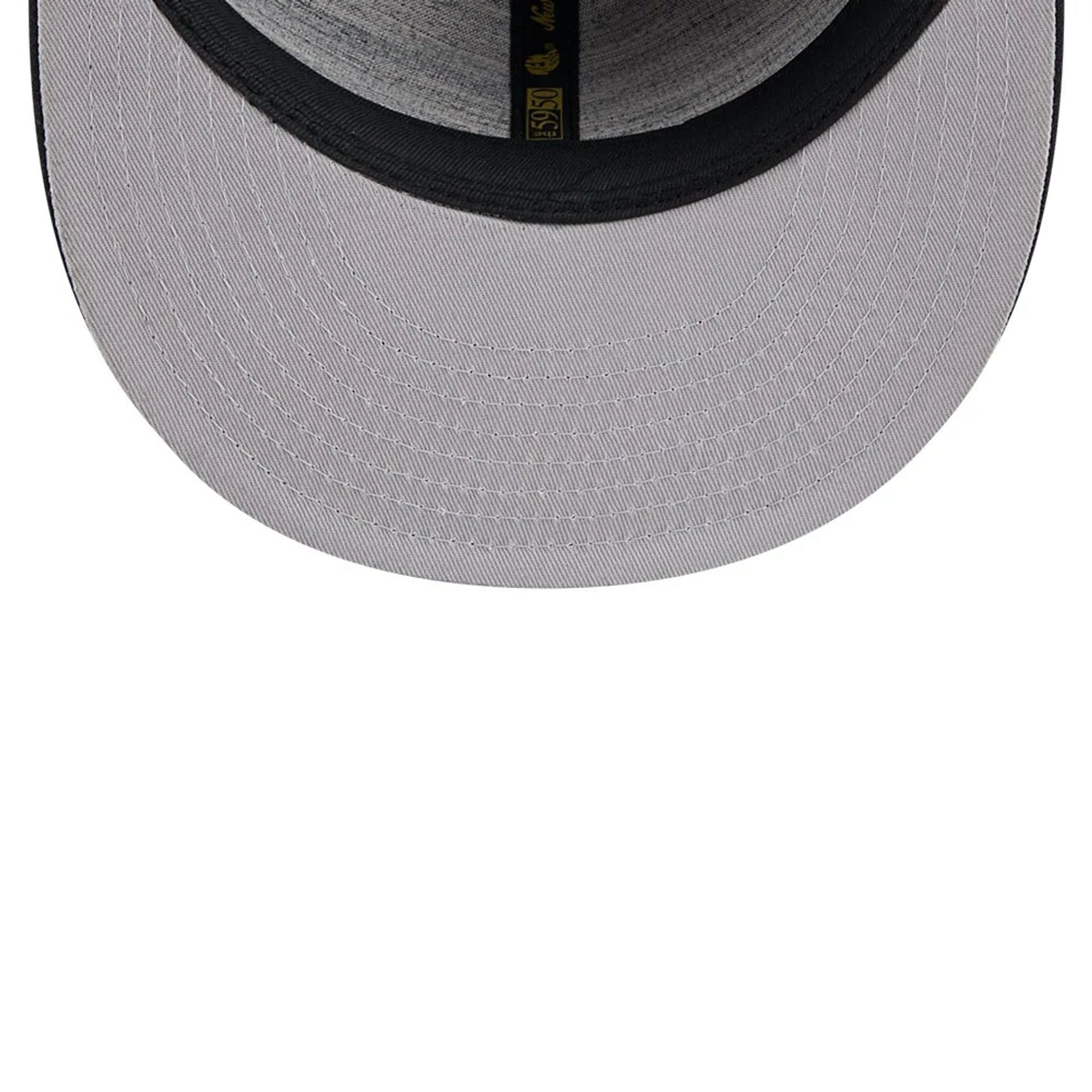 This is a Oakland Athletics 59FIFTY Day Black Retro Crown 59FIFTY Fitted Cap 2