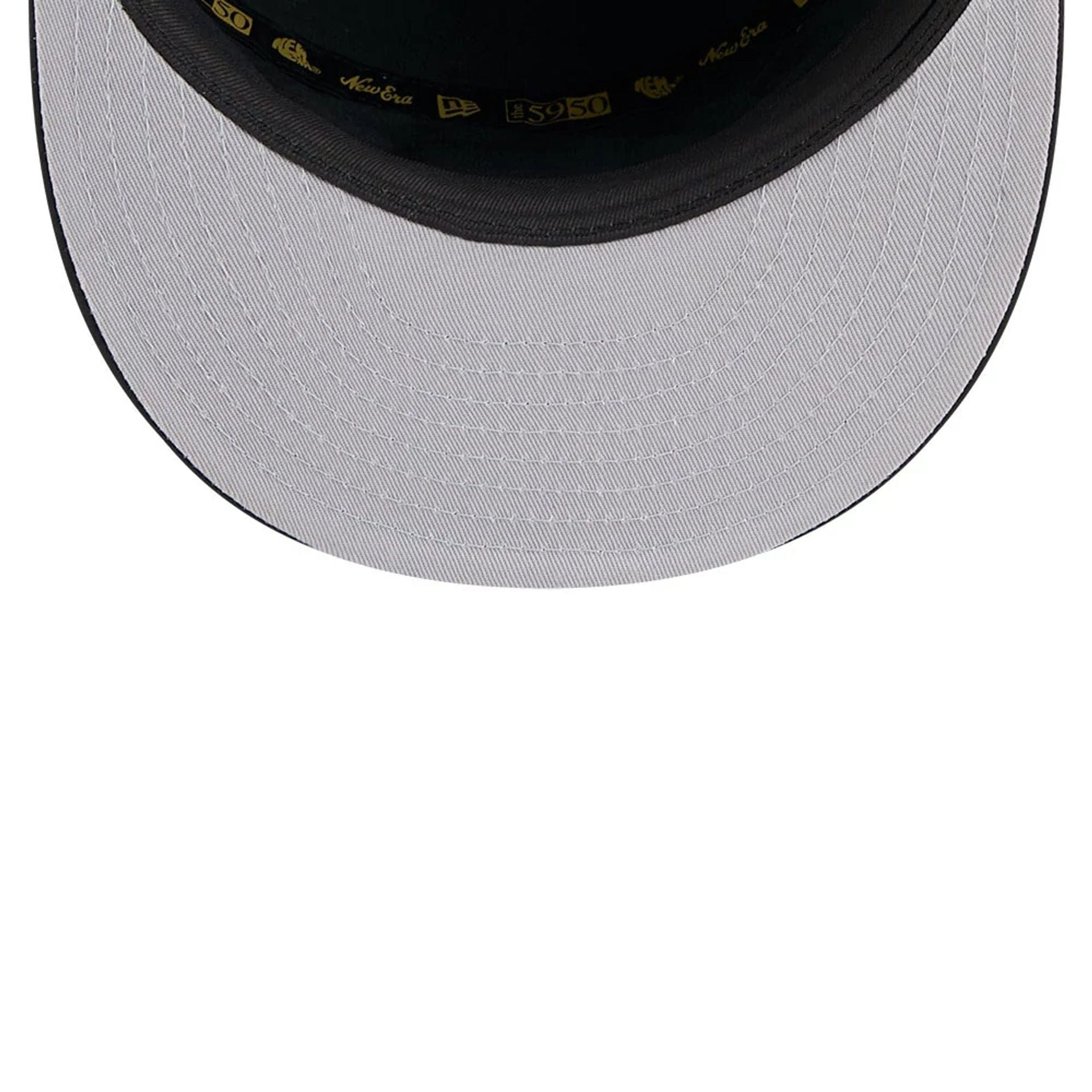 This is a LA Kings 59FIFTY Day Black 59FIFTY Split Panel Fitted Cap 2