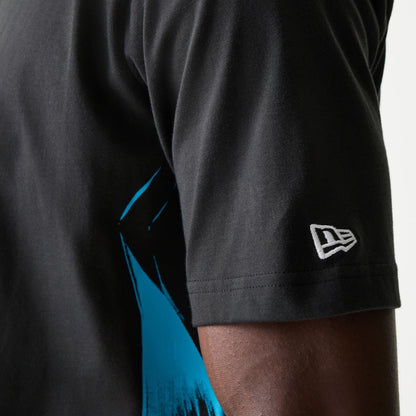 The Male model is wearing Batman Black T-Shirt 5