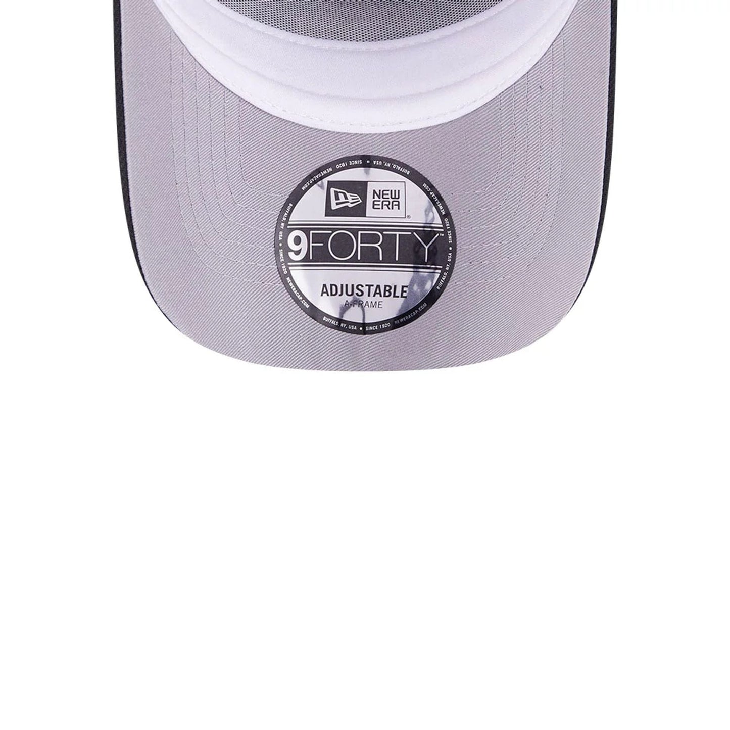 This is a Chicago White Sox Ornate Visor Black 9FORTY A-Frame Adjustable Cap 2