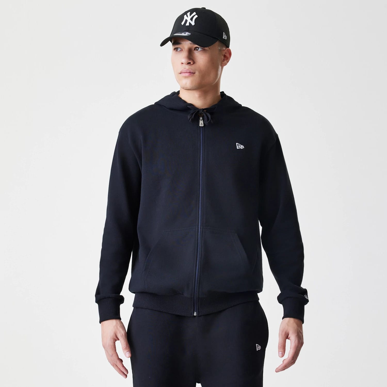 New Era Premium Essential Black Oversized Full Zip Hoodie | NEC UK