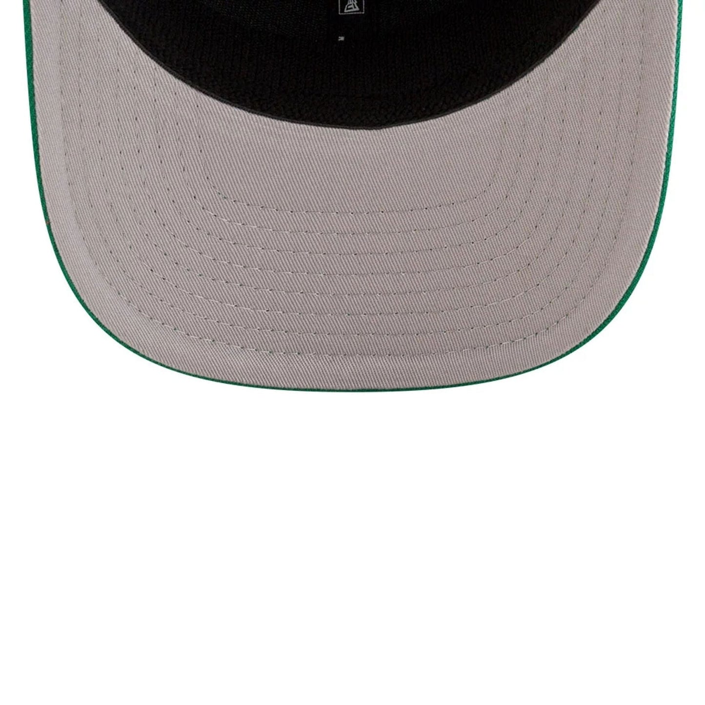 This is a Boston Celtics NBA Team Green 9SEVENTY Stretch Snap Adjustable Cap 2