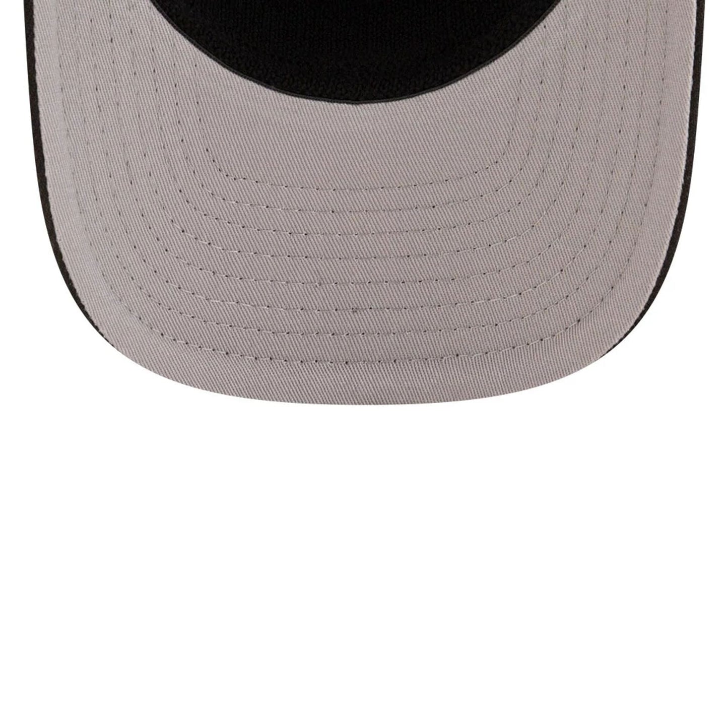 This is a San Antonio Spurs NBA Team Black 9SEVENTY Stretch Snap Adjustable Cap 2