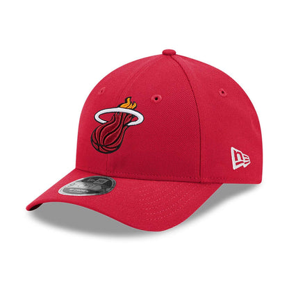 Miami Heat NBA Team Dark Red New Era 9FORTY M-Crown Adjustable Cap, three-quarter view showing the red, yellow, and black embroidered Miami Heat logo on the front panel, curved red visor with 9FORTY size sticker.