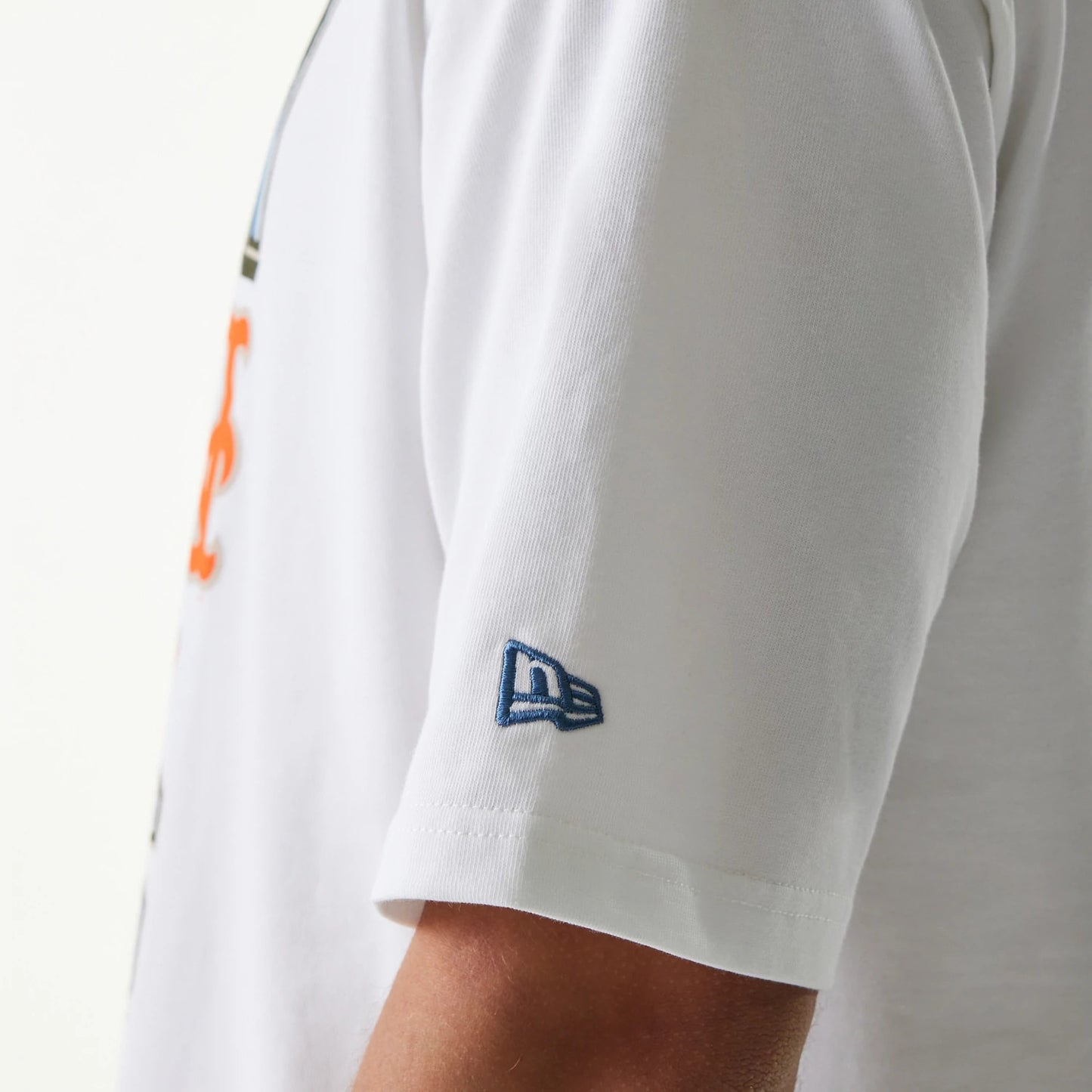 The Male model is wearing MLB Subway Series White Oversized T-Shirt 5