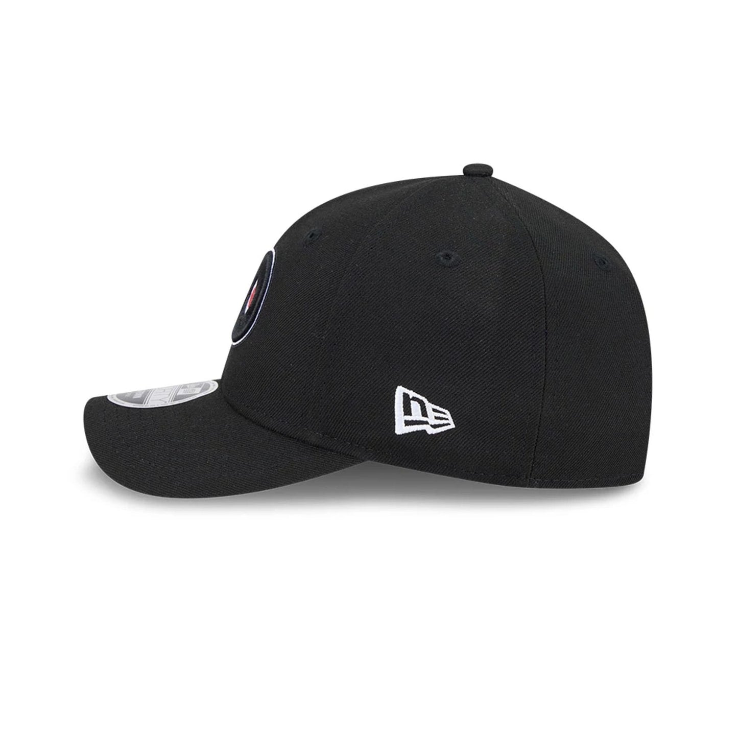This is a Philadelphia Flyers NHL Team Black 9FORTY M-Crown Adjustable Cap 5