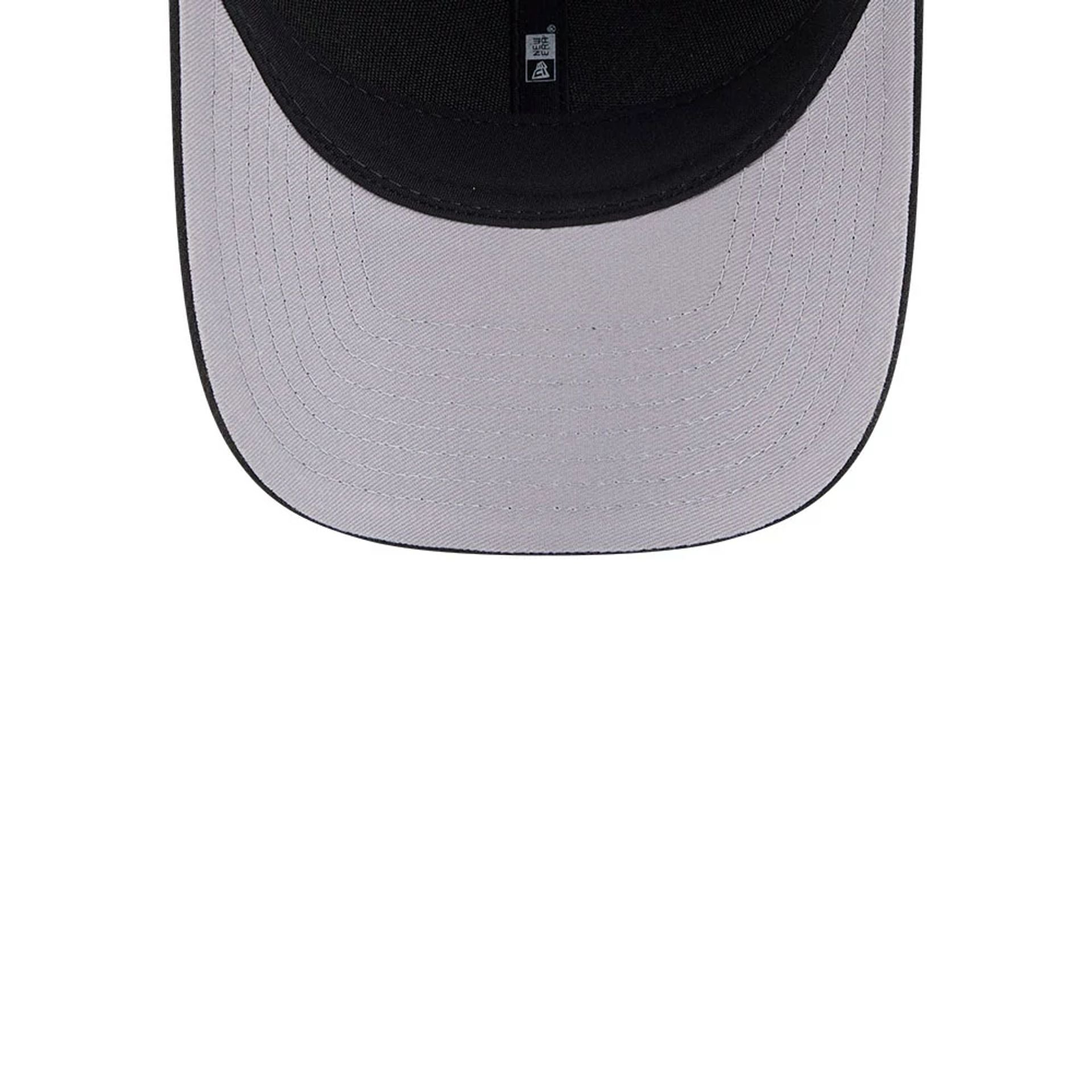 This is a Pittsburgh Penguins NHL Team Black 9FORTY M-Crown Adjustable Cap 2