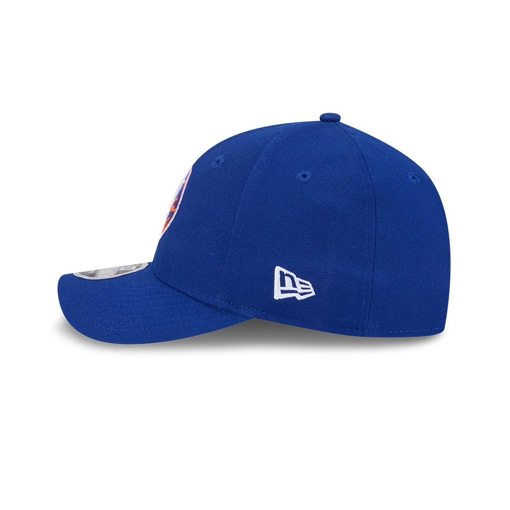 This is a New York Islanders NHL Team Blue 9FORTY M-Crown Adjustable Cap 5