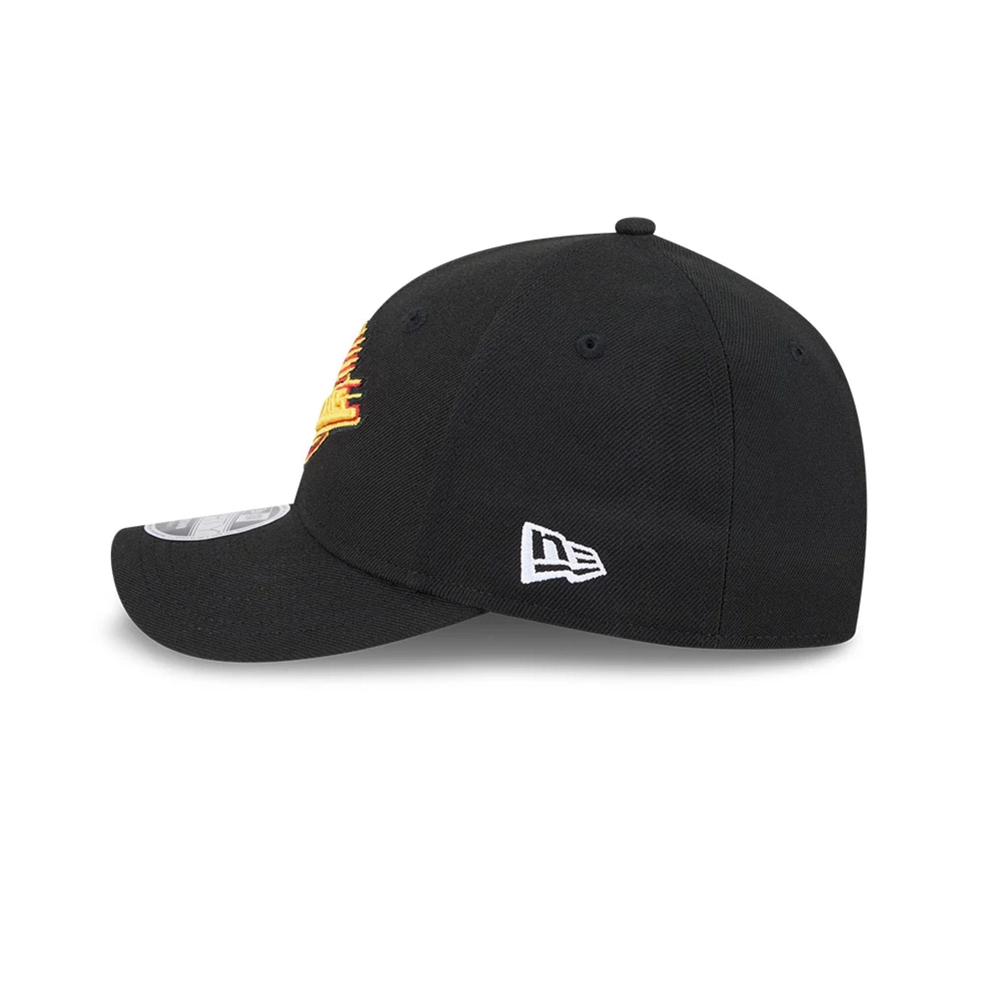 This is a Vancouver Canucks NHL Team Black 9FORTY M-Crown Adjustable Cap 5