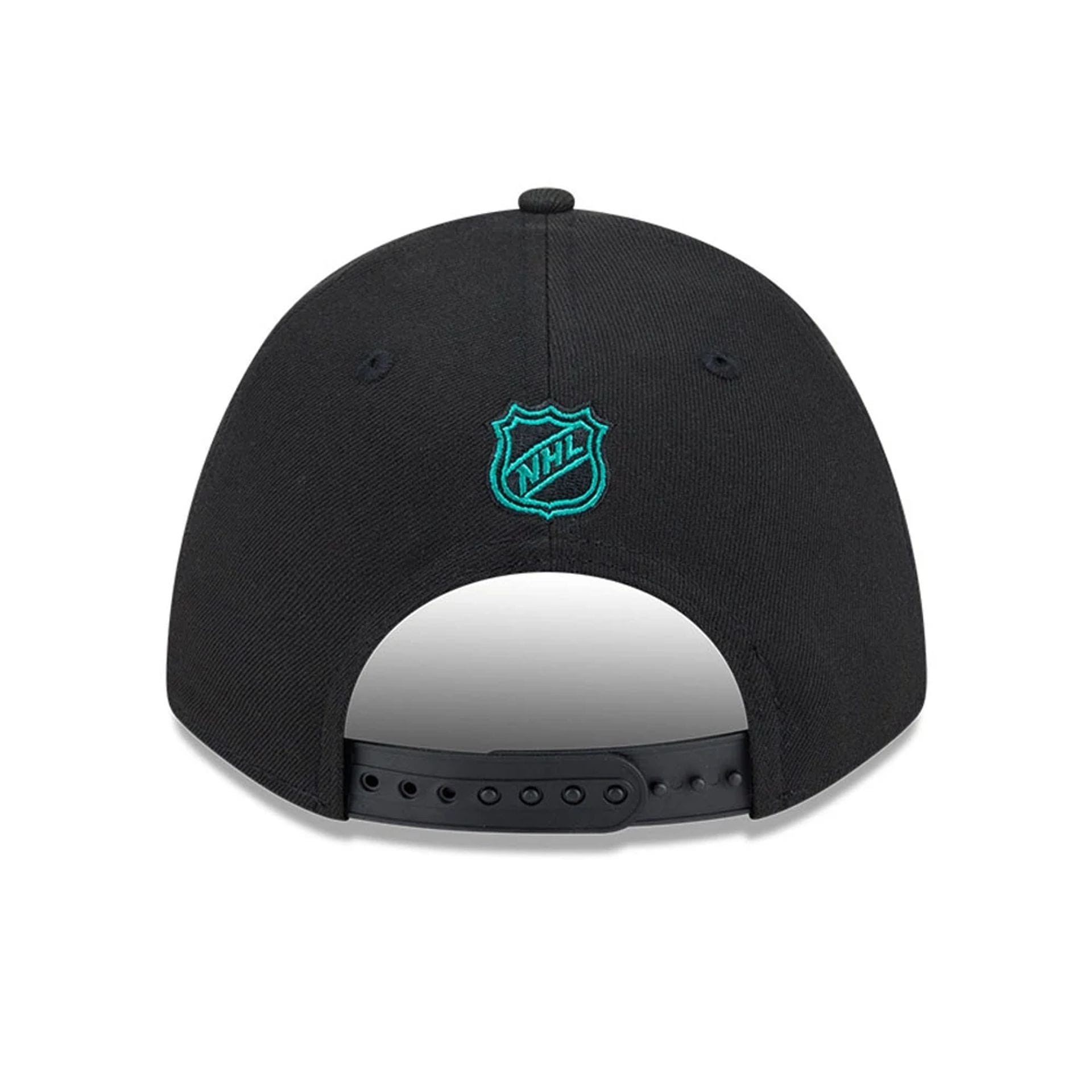 This is a California Golden Seals NHL Team Black 9FORTY M-Crown Adjustable Cap 6