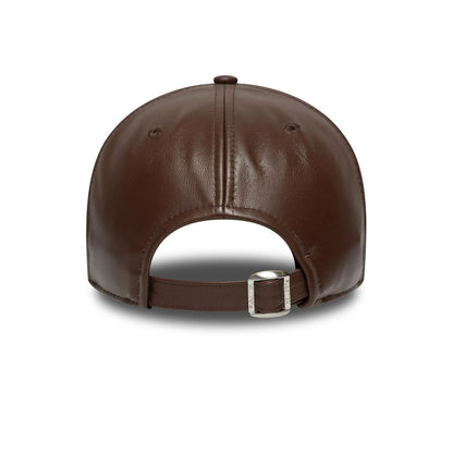 This is a New York Yankees MLB Leather Dark Brown 9FORTY M-Crown Adjustable Cap 4