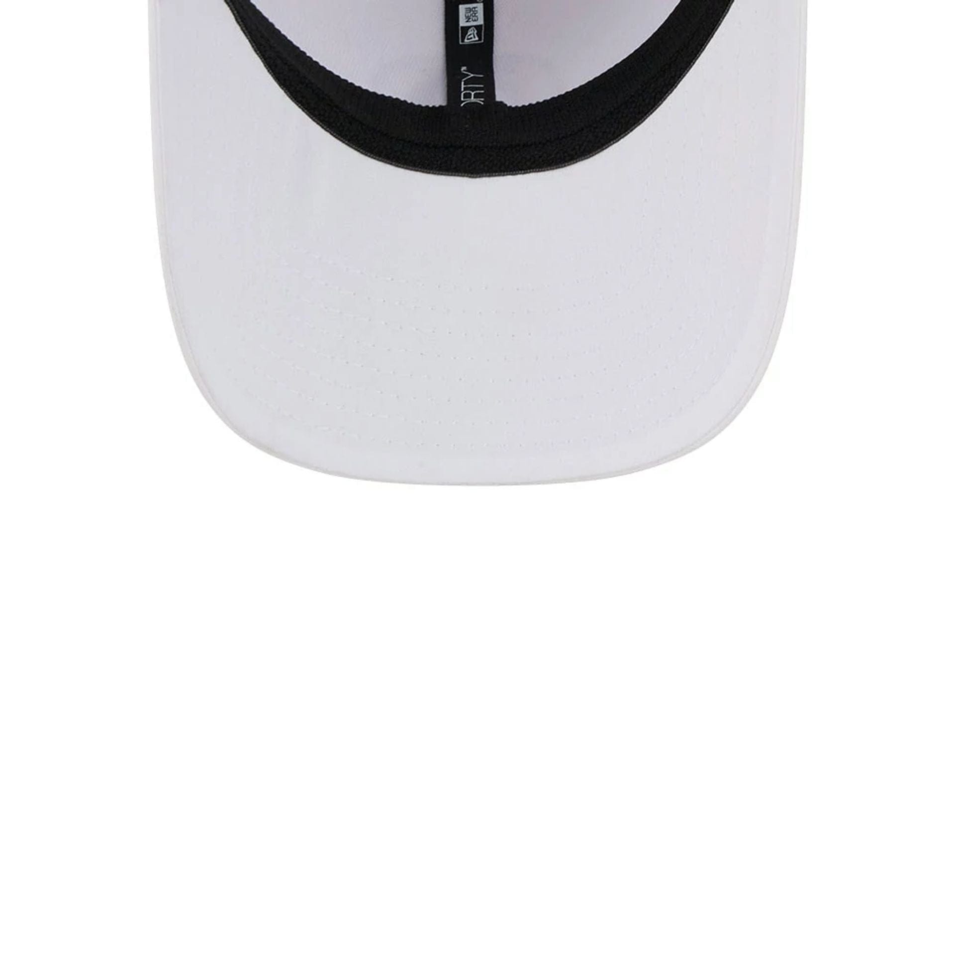 This is a Stinger LIV Golf 2025 White 9FORTY Adjustable Cap 7