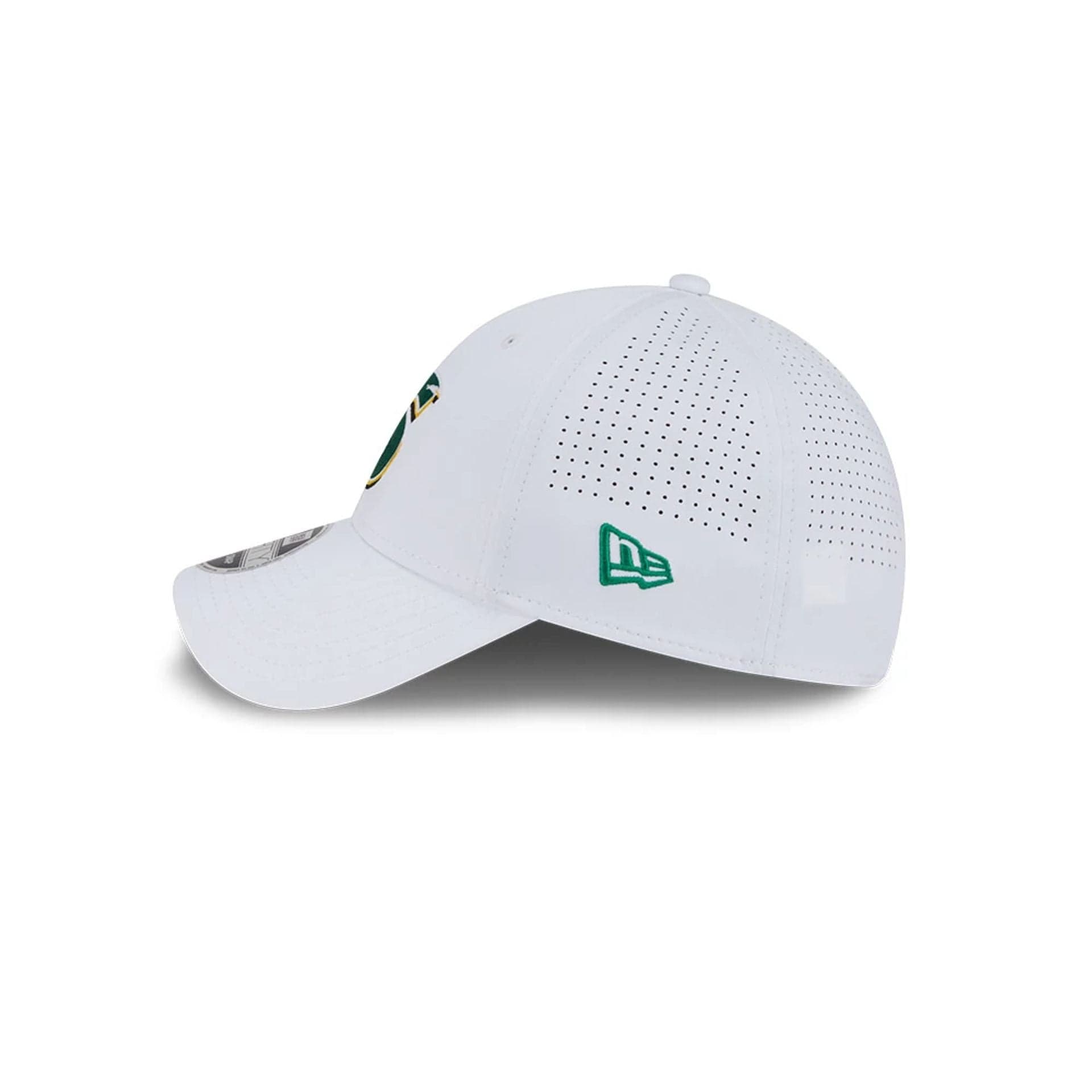 This is a Stinger LIV Golf 2025 White 9FORTY Adjustable Cap 4