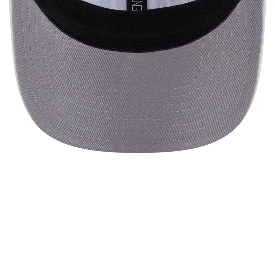 This is a Majesticks LIV Golf 2025 White 9SEVENTY Stretch Snap Adjustable Cap 2