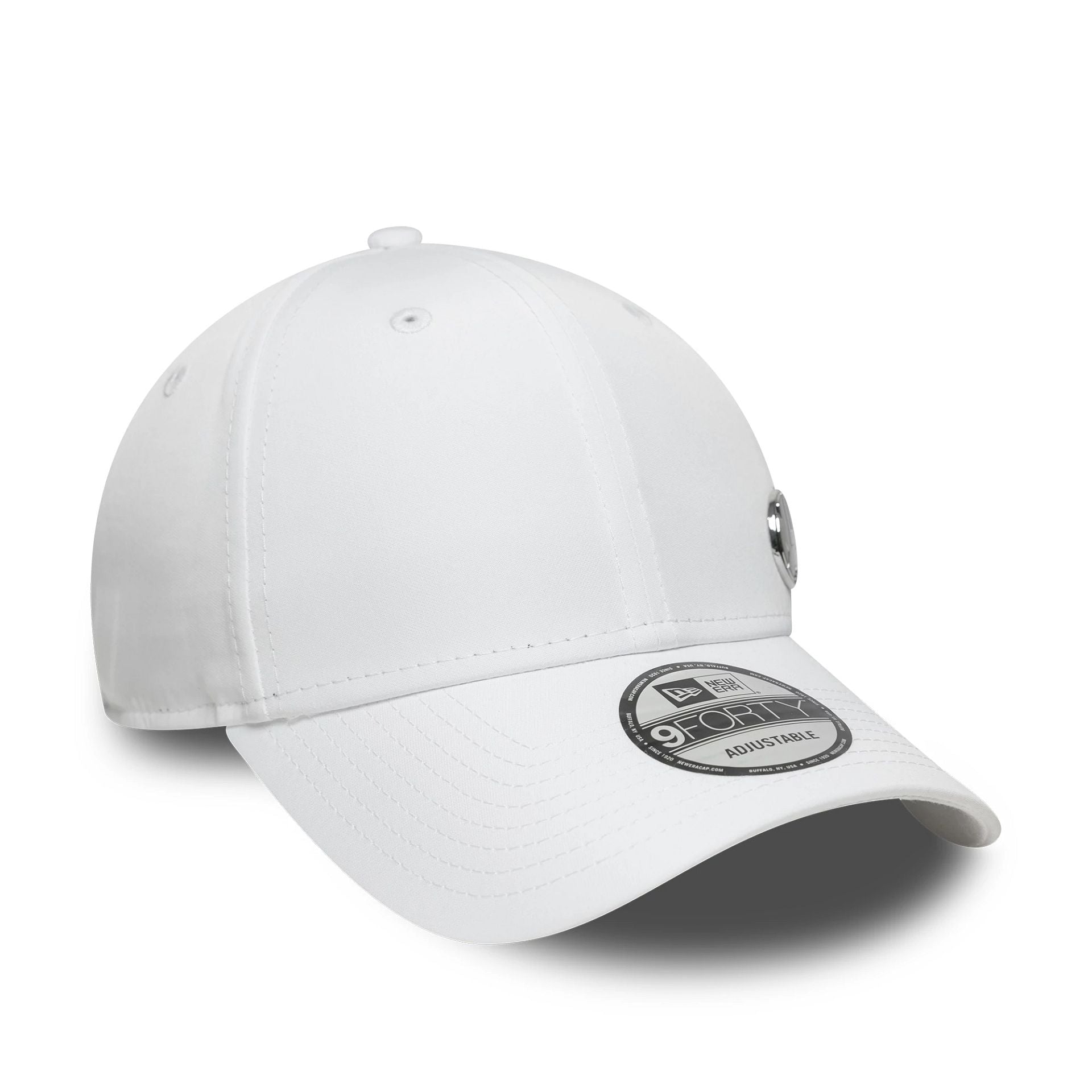 This is a Newcastle United FC Flawless Pin White 9FORTY Adjustable Cap 3