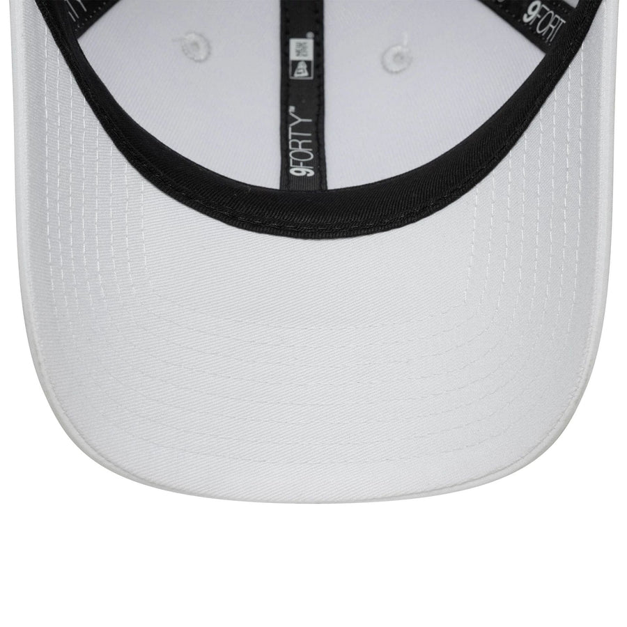 This is a Newcastle United FC Flawless Pin White 9FORTY Adjustable Cap 7