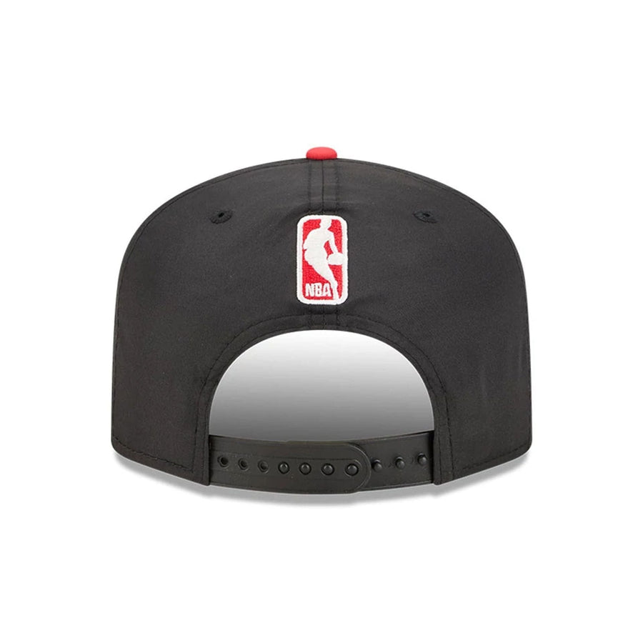 This is a Chicago Bulls Dual Logo Black Golfer Adjustable Cap 4