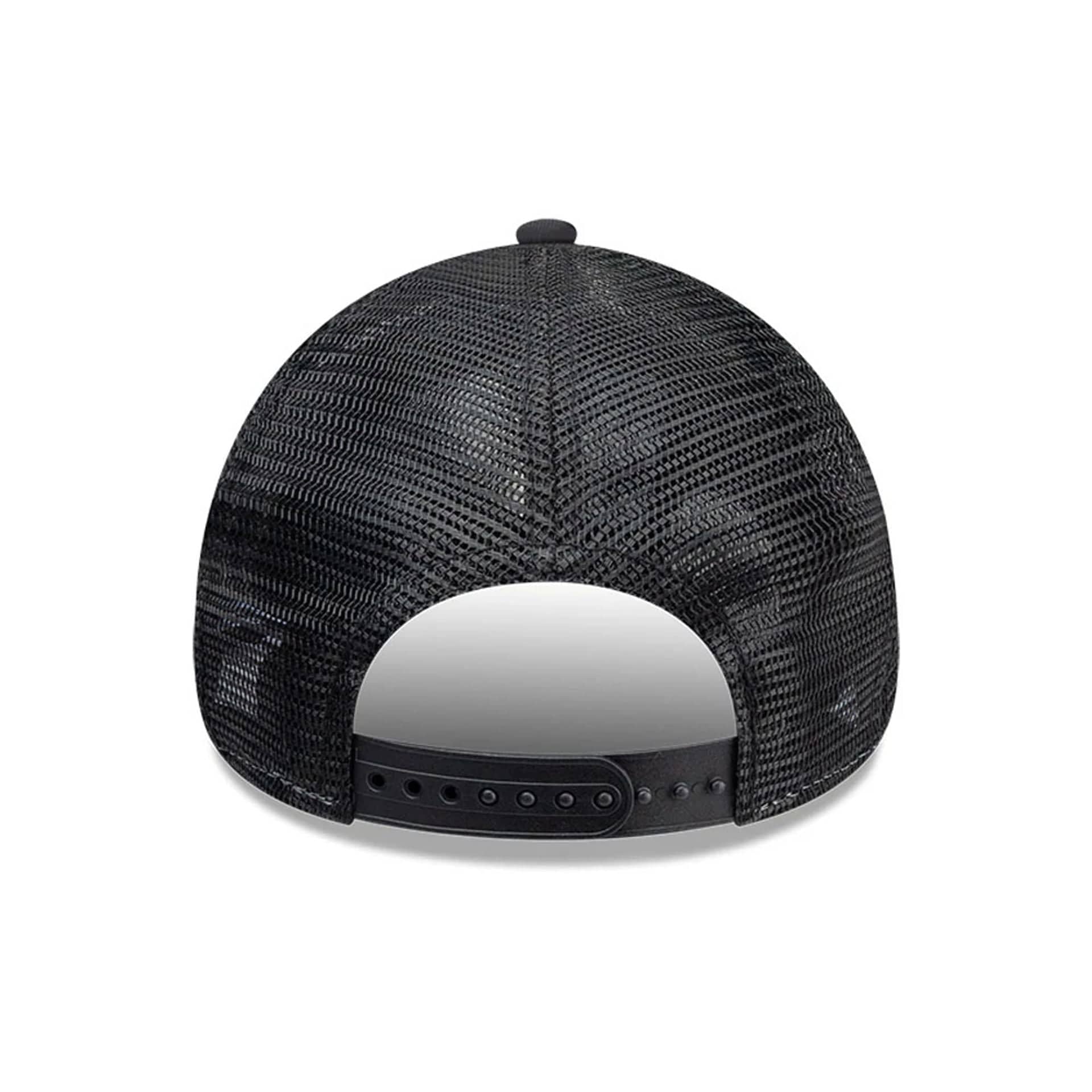 This is a Bugs Bunny Looney Tunes Cream 9FORTY A-Frame Trucker Adjustable Cap 5