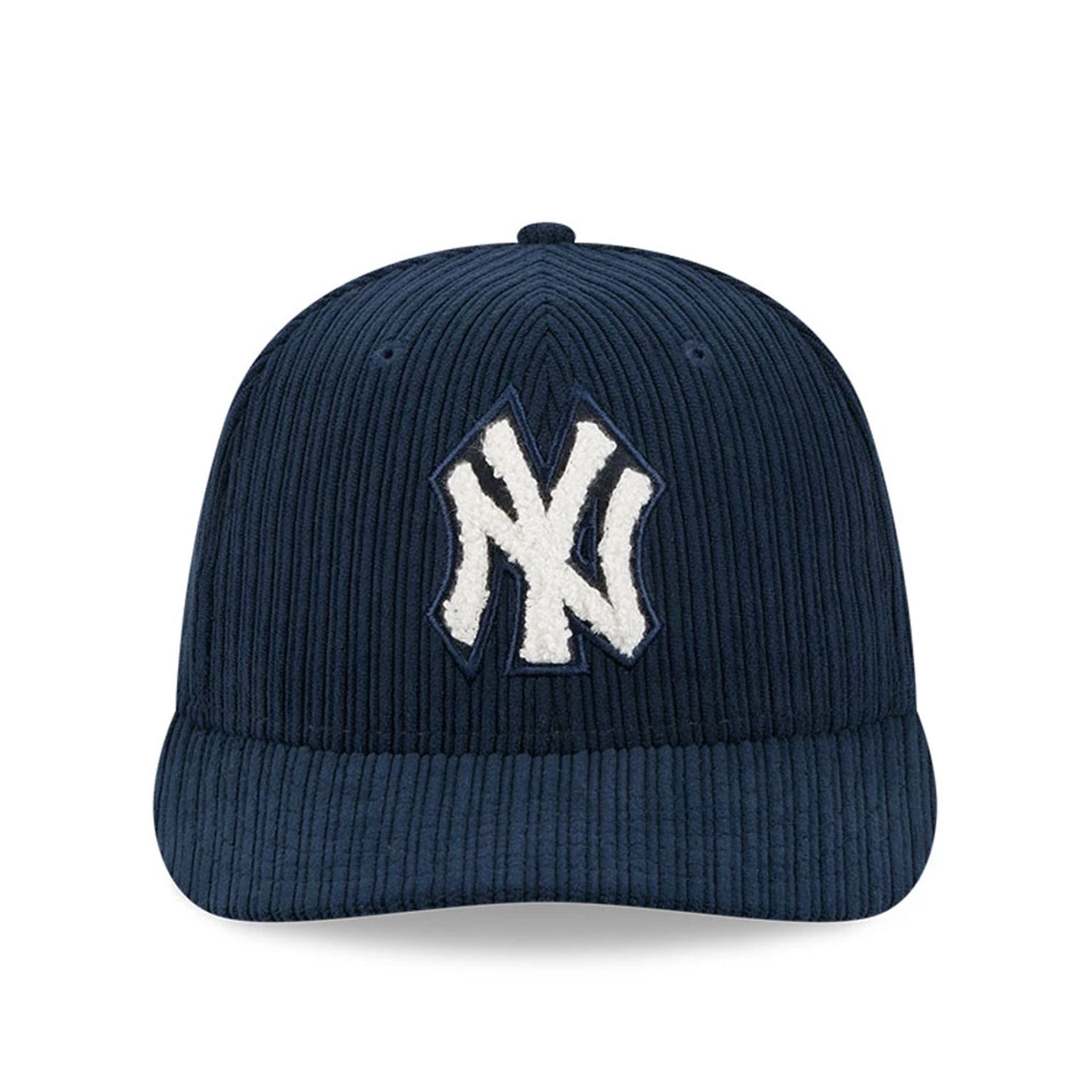 This is a New York Yankees MLB Chenille Pop Navy 59FIFTY Fitted Cap 3