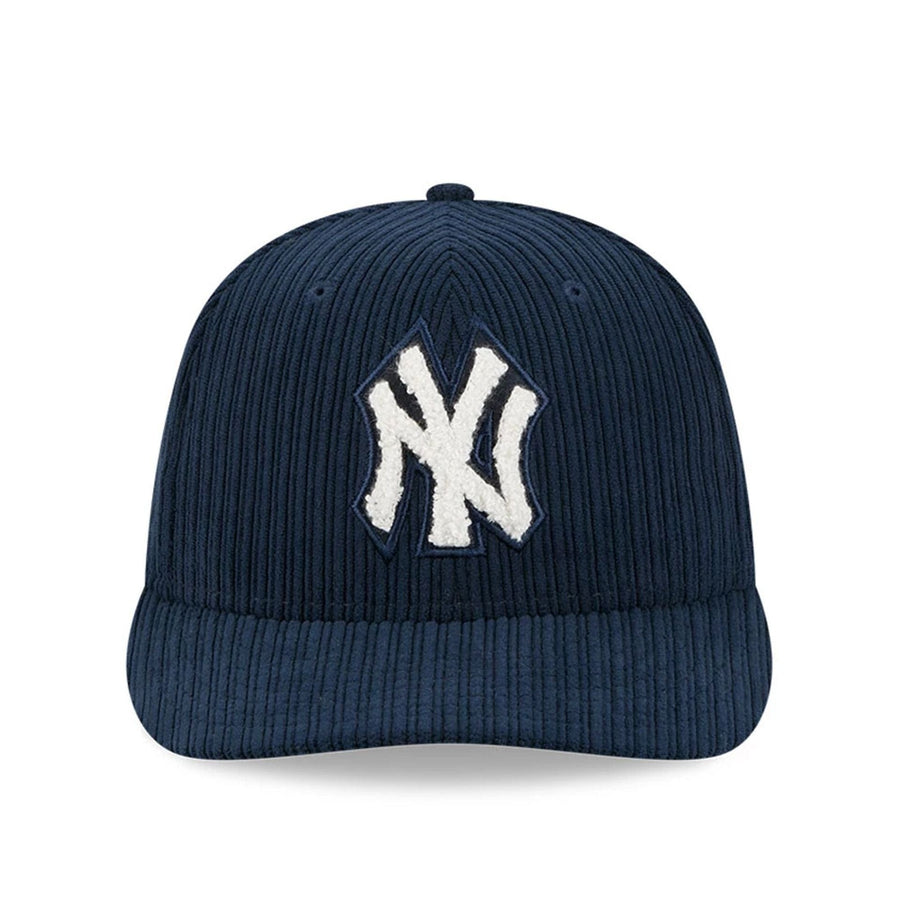 This is a New York Yankees MLB Chenille Pop Navy 59FIFTY Fitted Cap 3