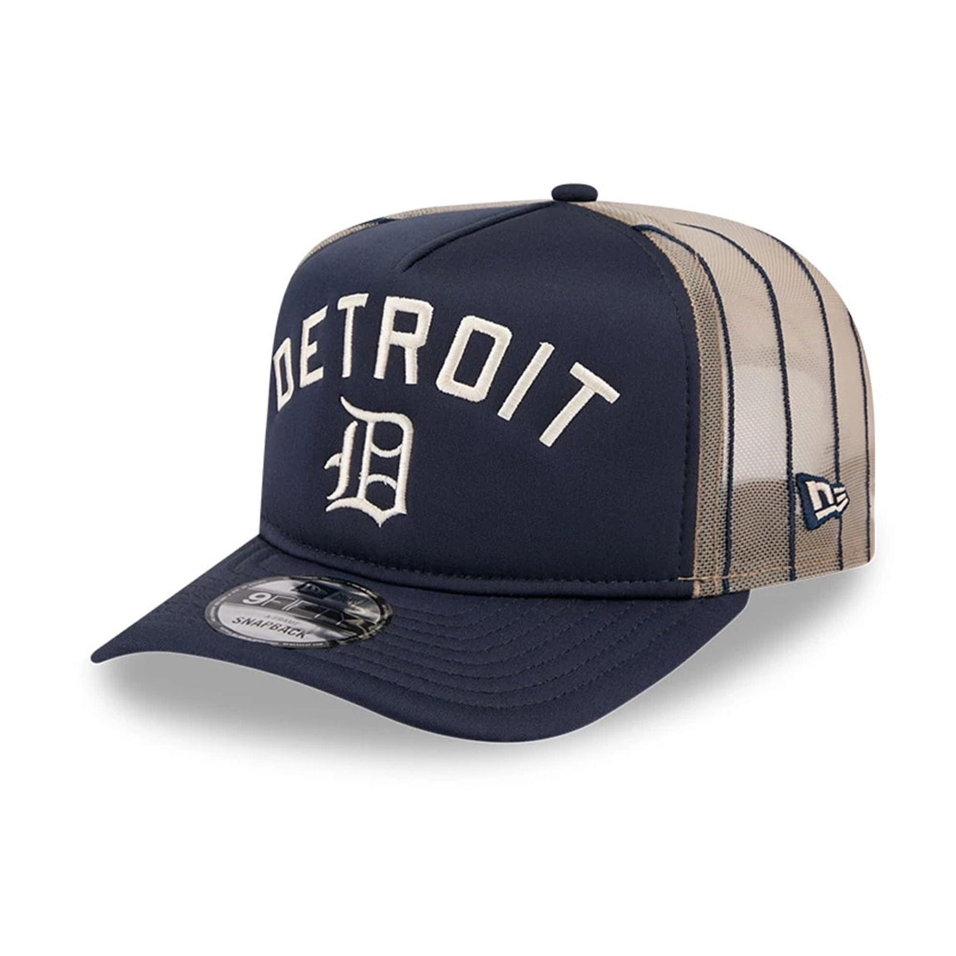 This is a Detroit Tigers MLB Arched Navy 9FIFTY A-Frame Trucker Adjustable Cap 1