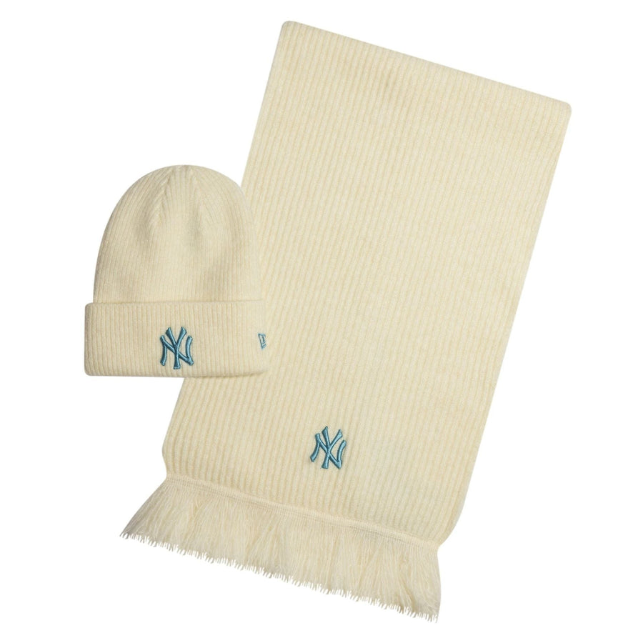 This is a New York Yankees MLB Cream Beanie & Scarf Set  1