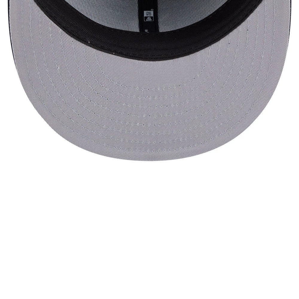 This is a Detroit Tigers MLB Classic Navy Dogear 59FIFTY Fitted Cap 2