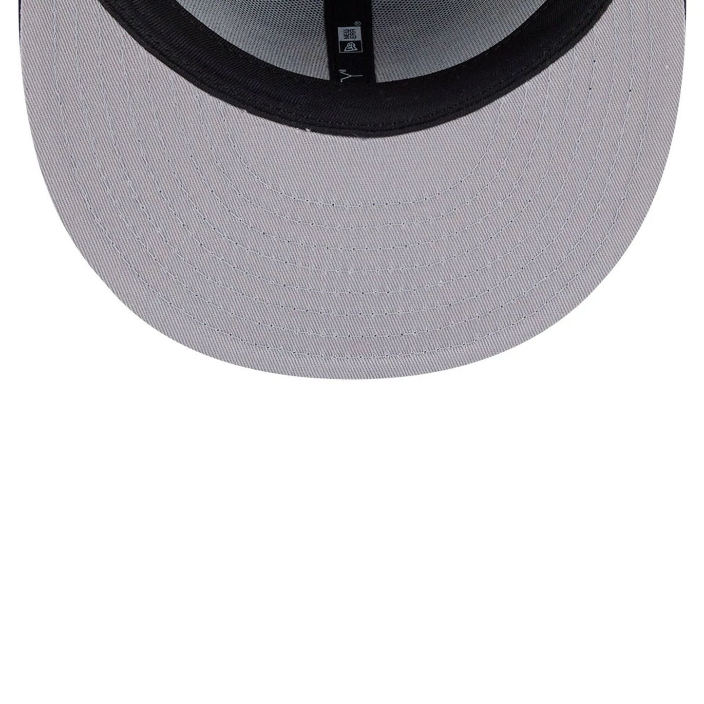 This is a Boston Red Sox MLB Classic Navy Dogear 59FIFTY Fitted Cap 2