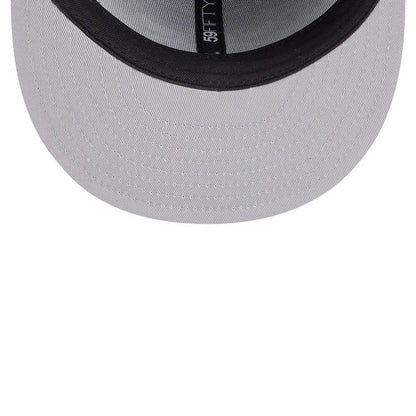 This is a Chicago Bulls NBA Classic Black Dogear 59FIFTY Fitted Cap 2