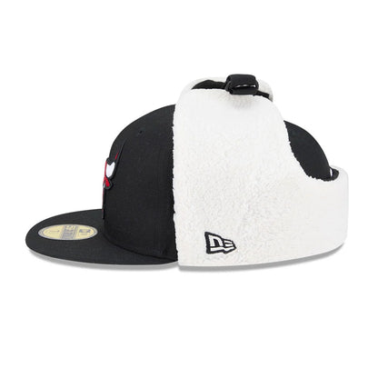 This is a Chicago Bulls NBA Classic Black Dogear 59FIFTY Fitted Cap 6