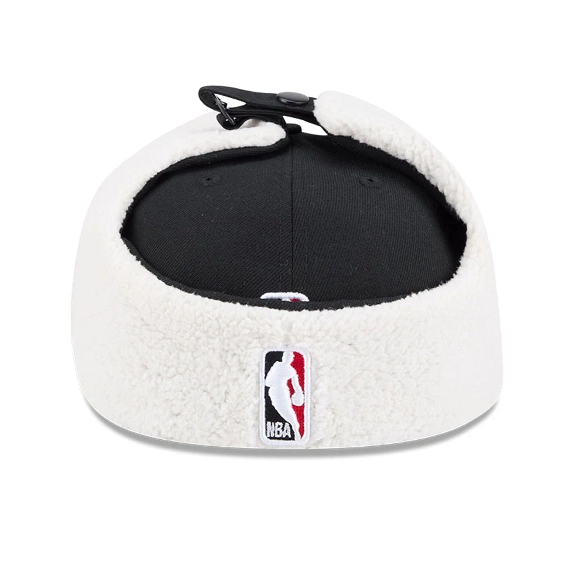 This is a Chicago Bulls NBA Classic Black Dogear 59FIFTY Fitted Cap 5