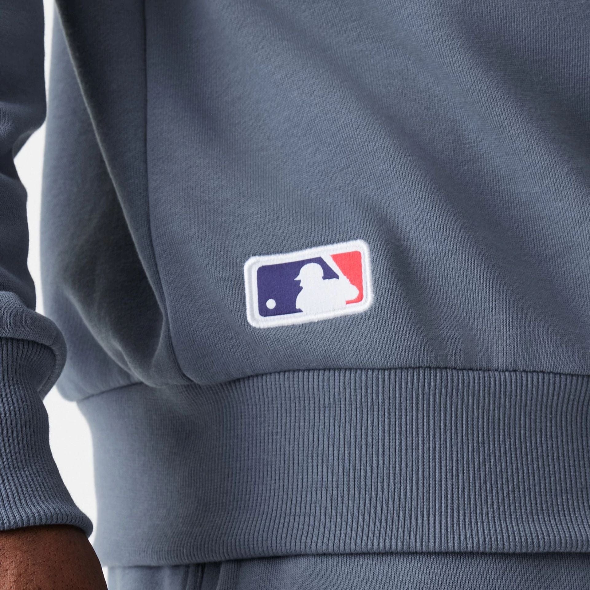 The Male model is wearing LA Dodgers MLB Midi League Essential Dark Grey Oversized Crew Neck Sweater  6