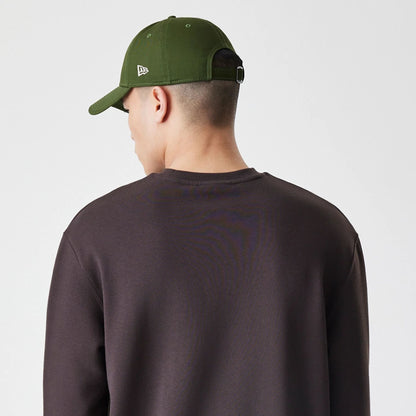 The Male model is wearing New York Yankees MLB Midi League Essential Dark Brown Oversized Crew Neck Sweater  7
