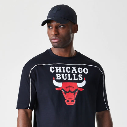 The Male model is wearing Chicago Bulls NBA Piping Black Oversized T-Shirt 6