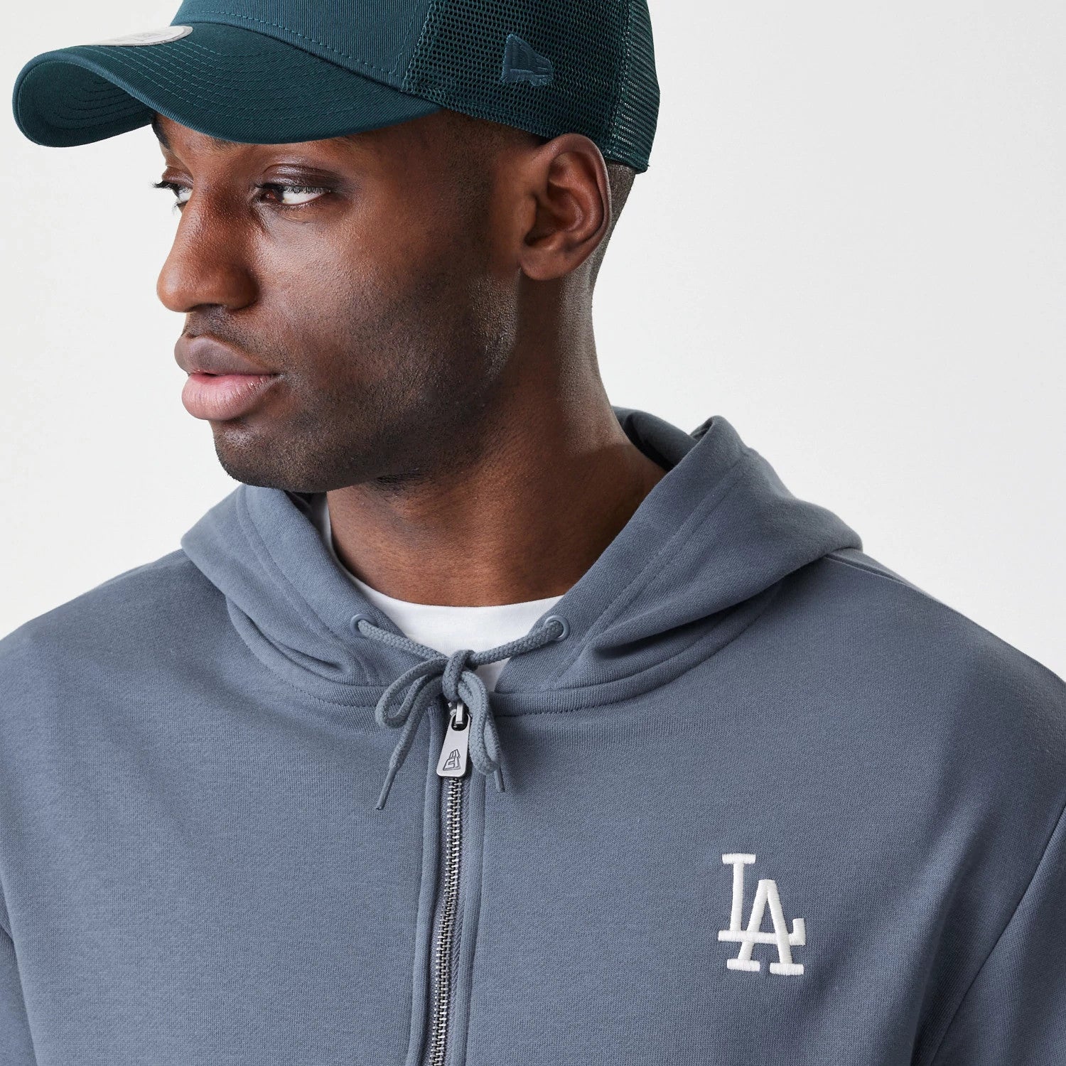 The Male model is wearing LA Dodgers MLB Midi League Essential Dark Grey Full Zip Hoodie 3
