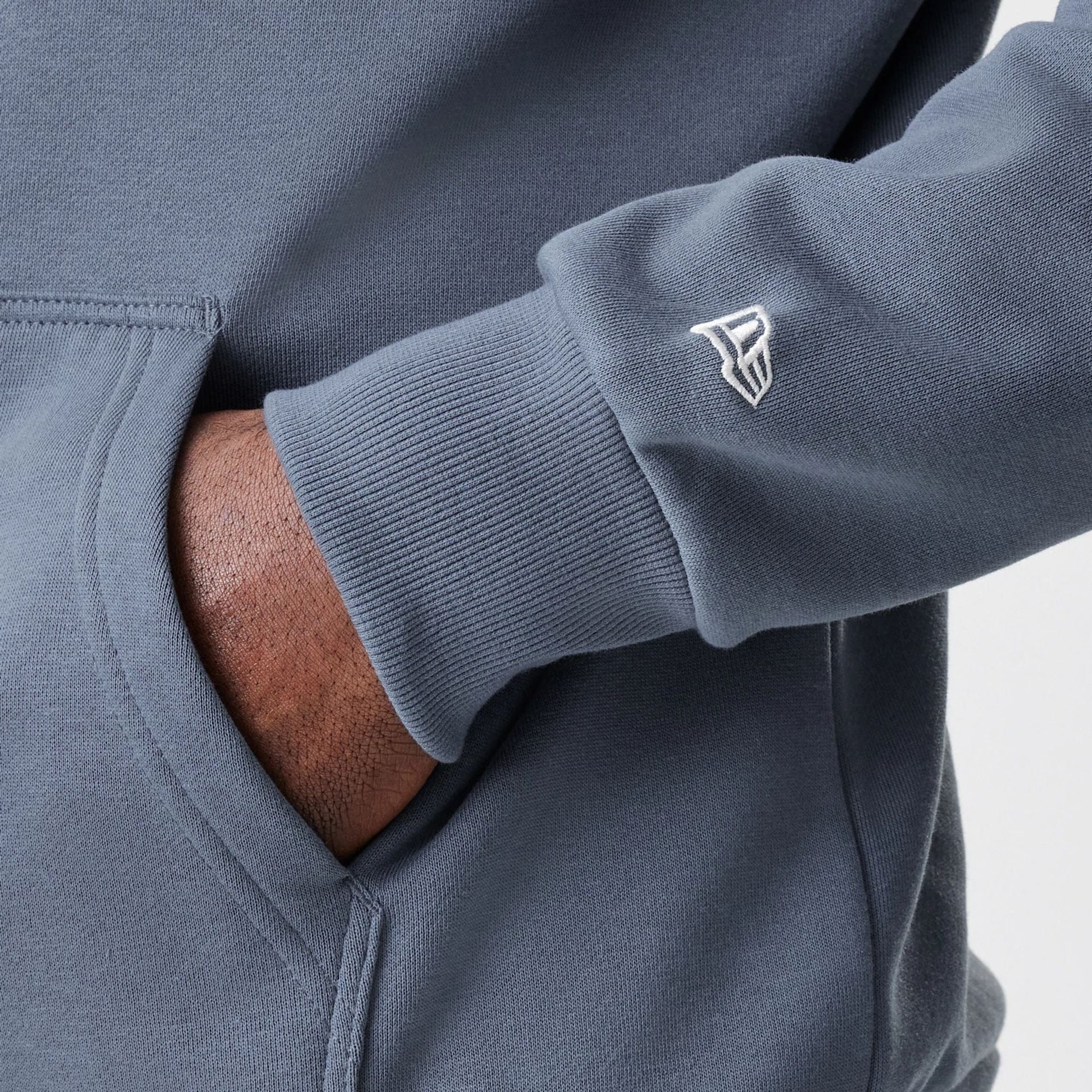 The Male model is wearing LA Dodgers MLB Midi League Essential Dark Grey Full Zip Hoodie  4