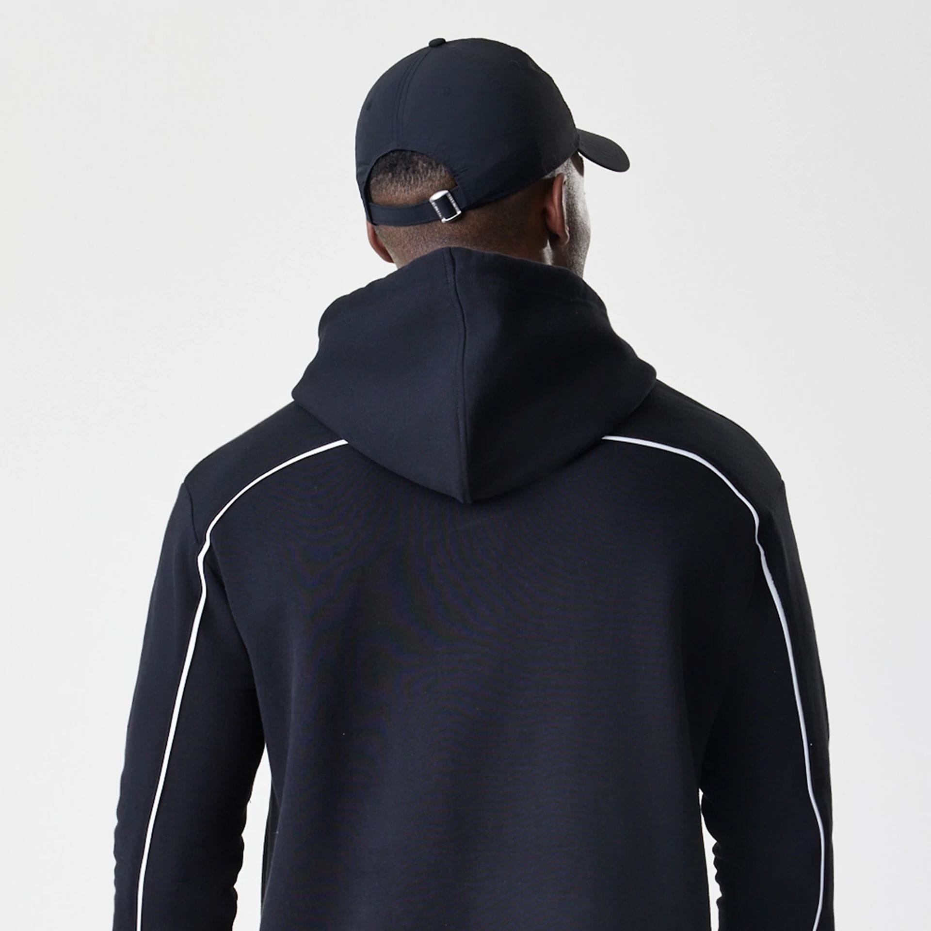 The Male model is wearing Chicago Bulls NBA Piping Black Oversized Pullover Hoodie  5