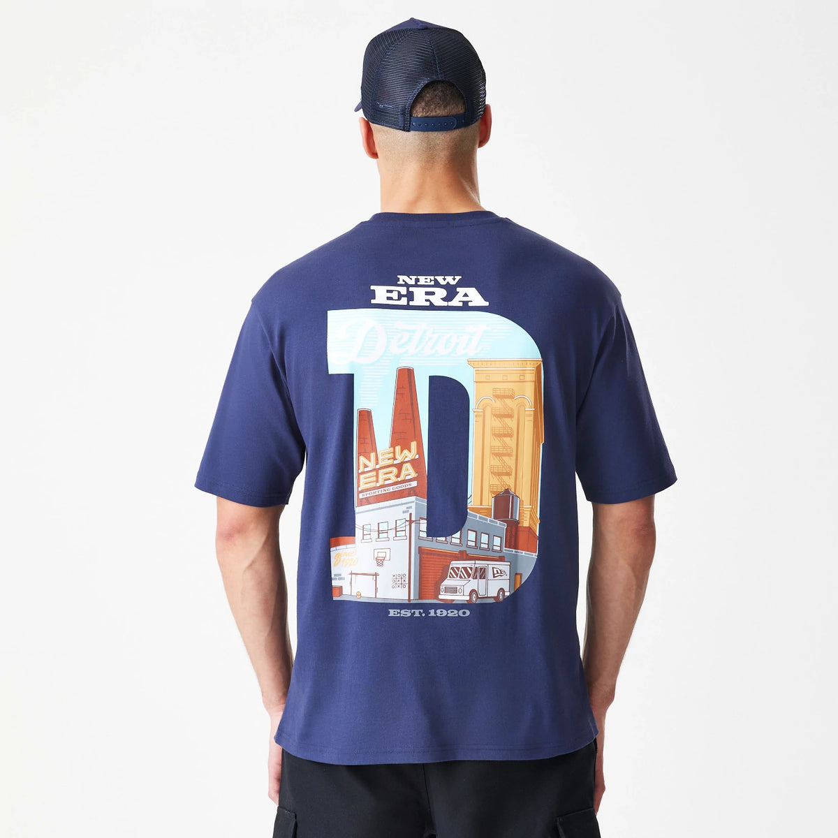 The Male model is wearing  New Era Location Navy Oversized T-Shirt 2