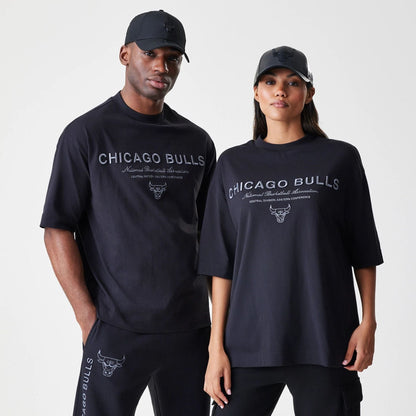 The Male model is wearing Chicago Bulls NBA Linear Black T-Shirt  1