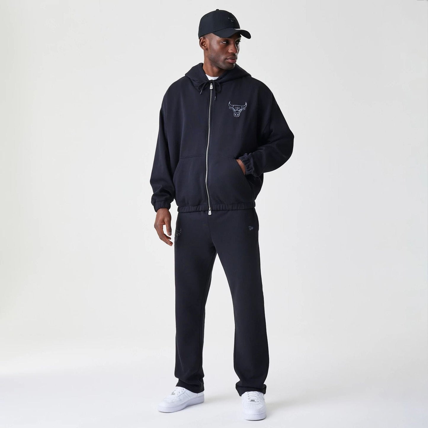 The Male model is wearing Chicago Bulls NBA Linear Black Oversized Full Zip Hoodie  8