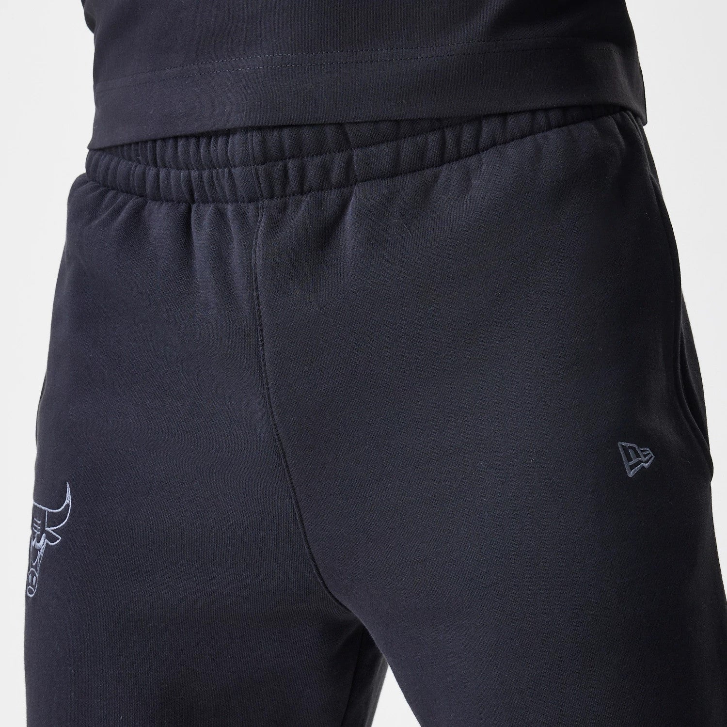 The Male model is wearing Chicago Bulls NBA Linear Black Straight Leg Joggers 6