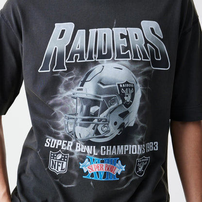 The Male model is wearing Las Vegas Raiders NFL Washed Boxy Dark Grey Oversized T-Shirt 4